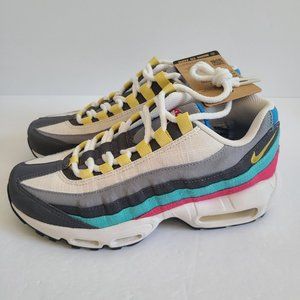 NEW Nike Air Max 95 SE Air Sprung Shoes DN4371-001 Size Youth 6 Womens 7.5
